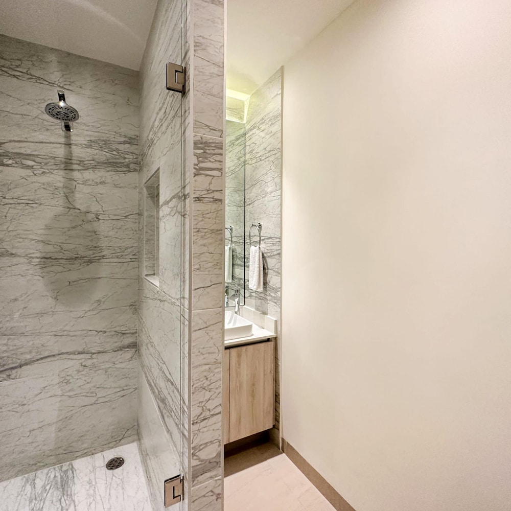 Brand New 6 Bedroom Penthouse