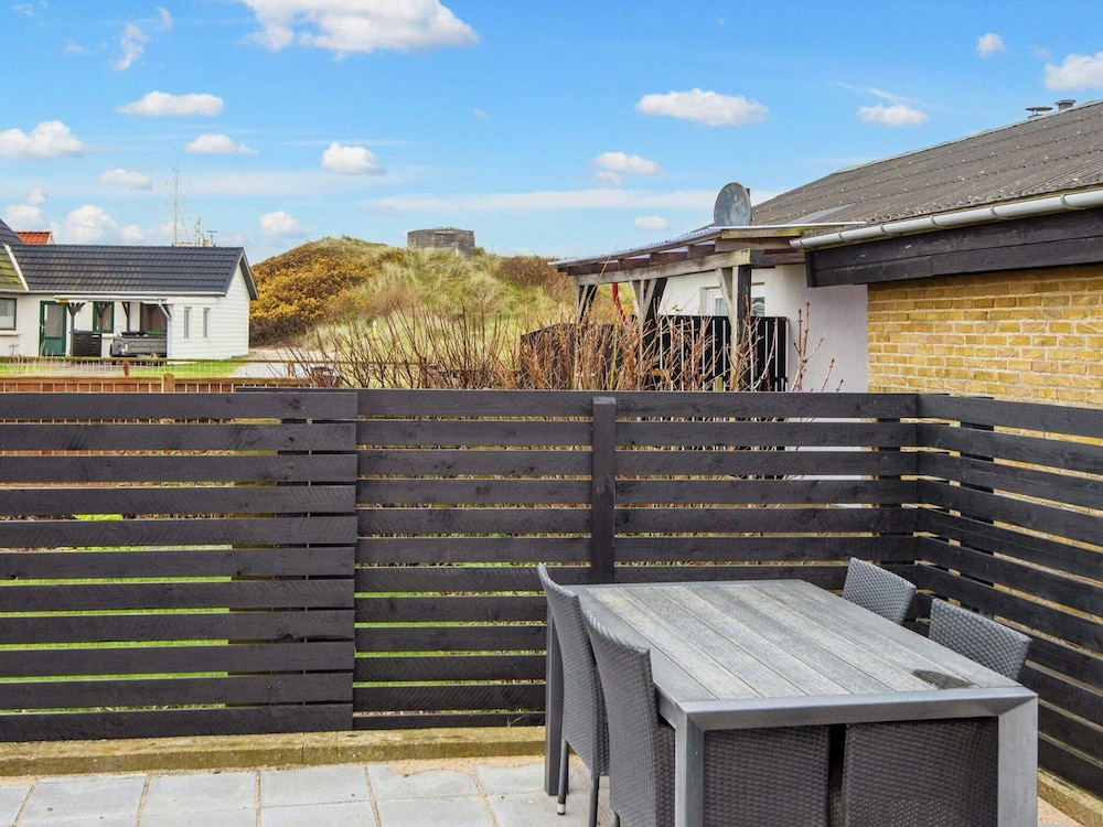 6 Person Holiday Home in Ulfborg