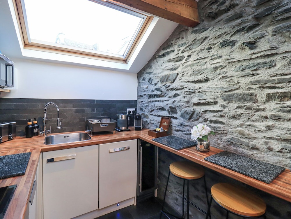 Workshop Cottage