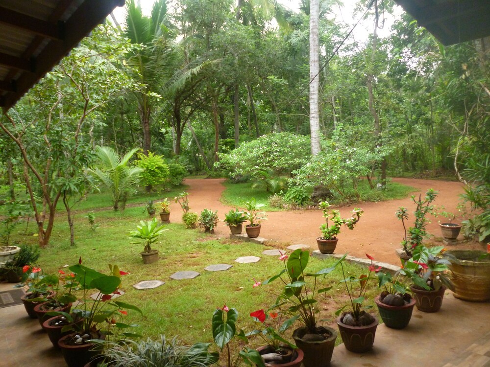 Sigiri Lodge