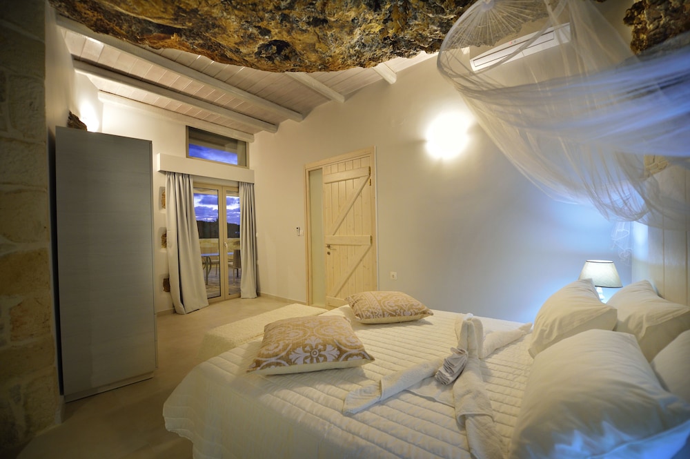 Koukis House With Sea View view 2