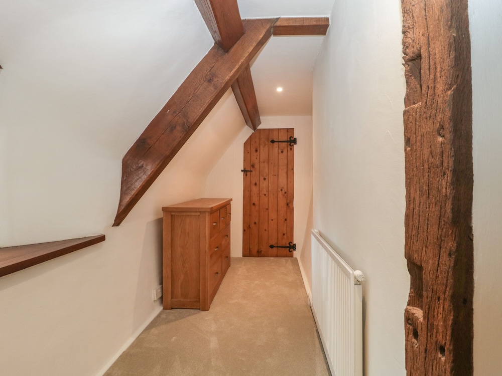 Under Acre Cottage