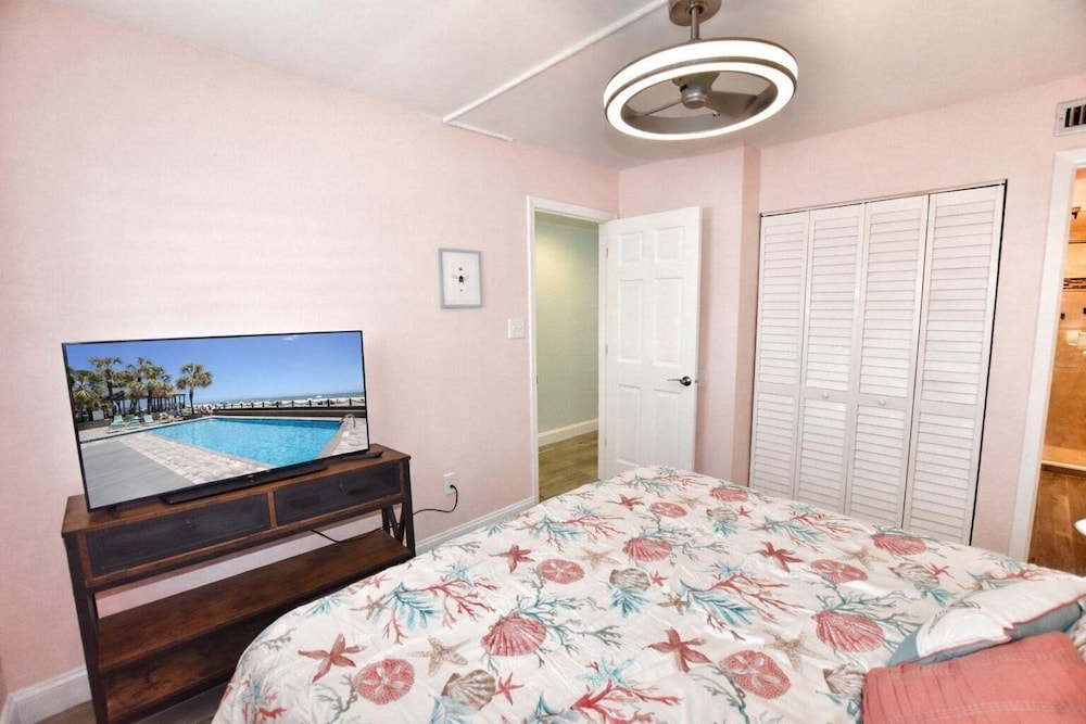 1008 Waters Edge Resort 1 Bedroom Condo