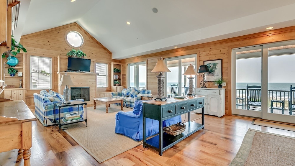 Spectacular Oceanfront Home Located On North Litchfields Peaceful And Pristine Beaches. 6 Bedroom Home by Peace Vacations