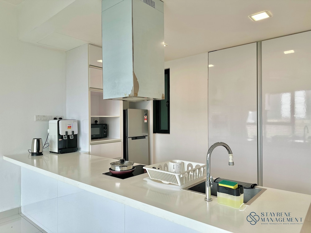 Southkey Mosaic Mid Valley by Stayrene