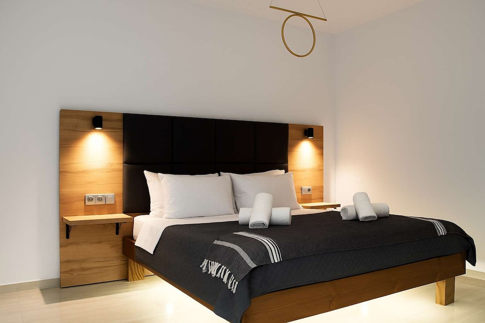 Lavish Living Suite Heraklion Crete