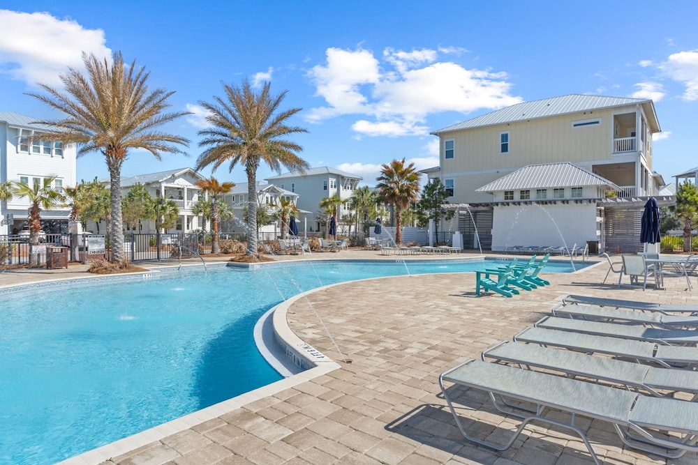 Walk to the Beach Pool 5bdr 3 Porches Beach Sea-ker s Retreat by Avantstay