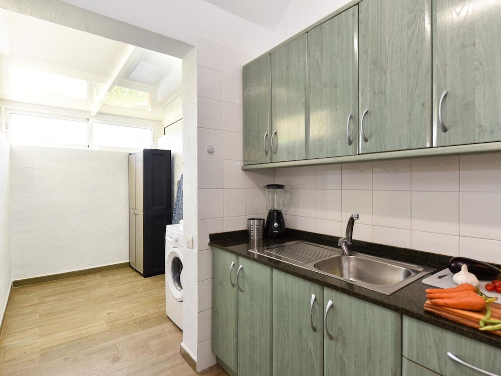 Bungalow in Maspalomas Near Beaches & Pool
