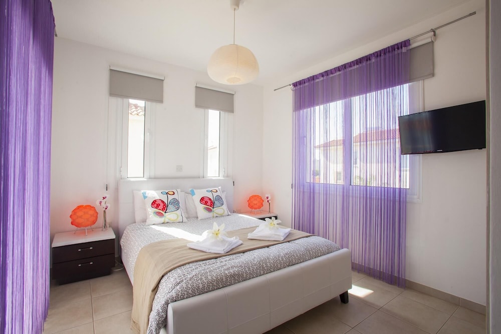 Protaras Villa Chateau Blanc - Platinum Collection