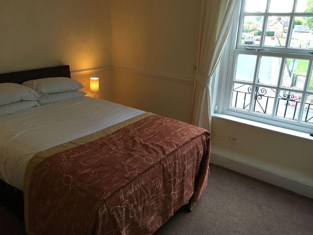 Buck House Hotel