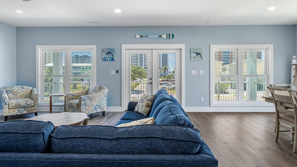 Dreezy's Hideaway by Southern Vacation Rentals