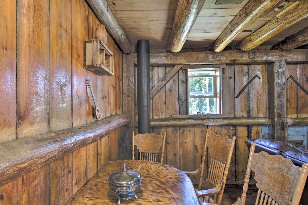 Pet-friendly Countryside Cottage w/ Fire Pit! view 4