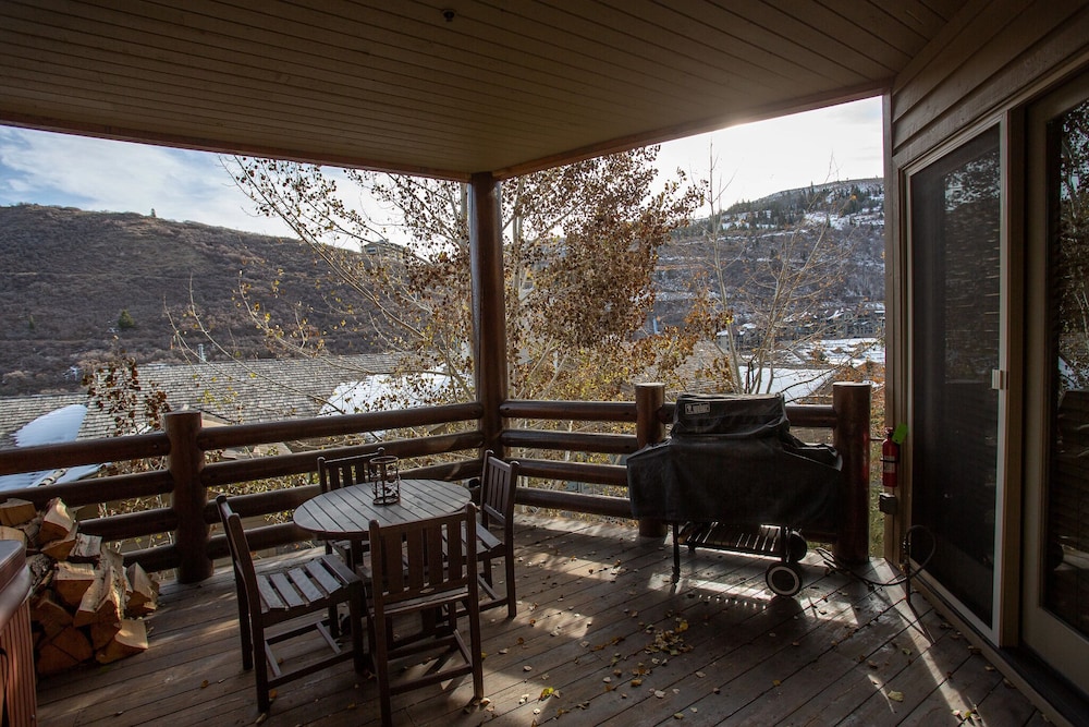 Trail's End Lodge at Deer Valley Resort - Two Bedroom Residence with Spa #405 2 Condo