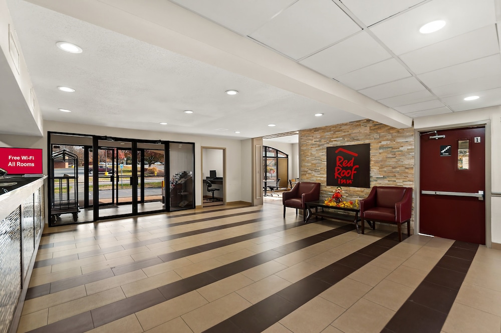 Red Roof Inn Martinsburg view 2