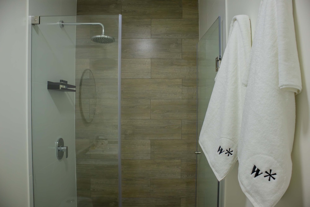 w Distinctive 1BR w Balcony in Barranco