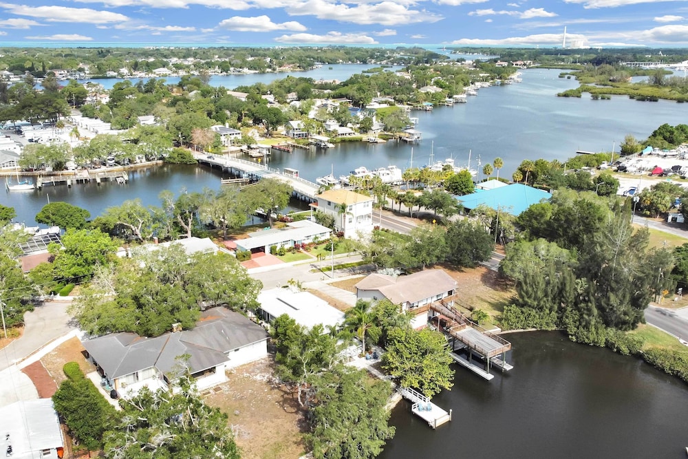 Pet-friendly Waterfront Home - 2 Mi to Beach! view 5