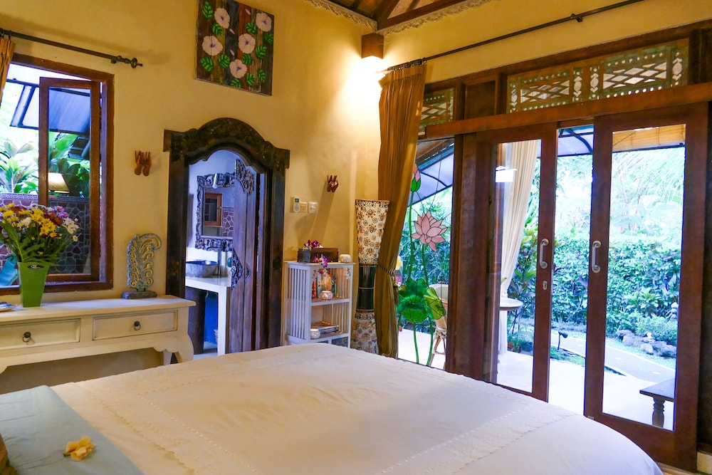 Devi's Place