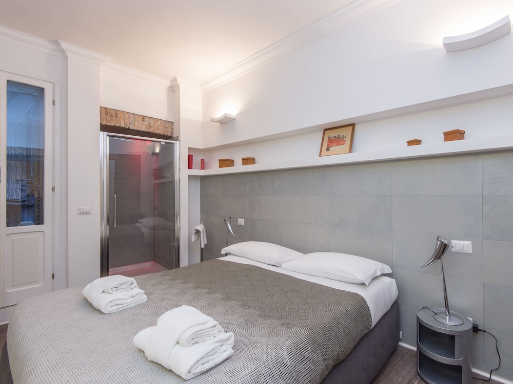 RSH Luxury One Bedroom Fori Imperiali