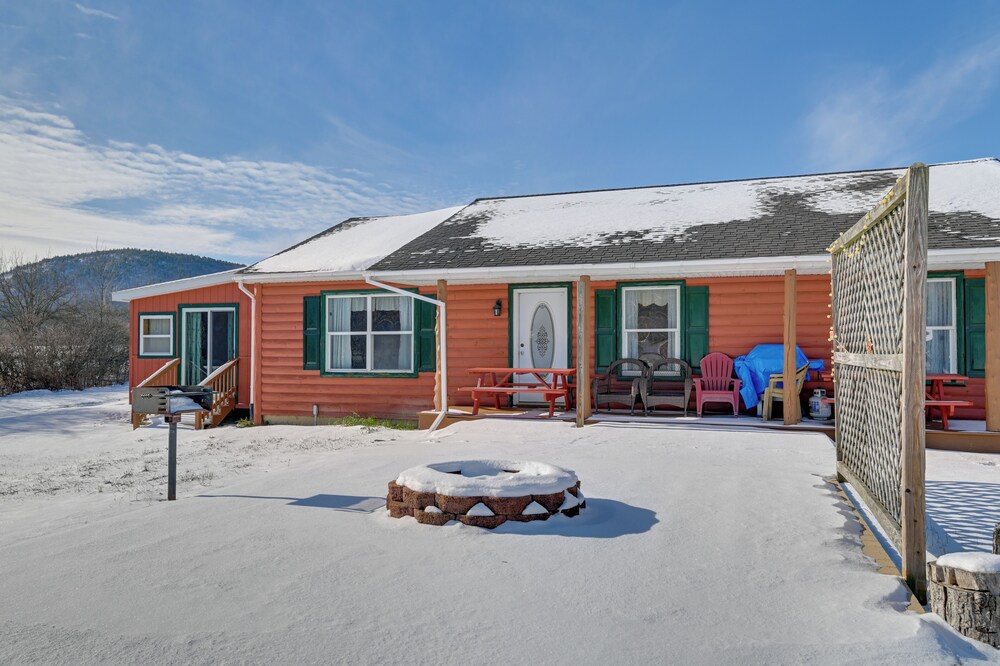Waterfront Lake George Retreat w/ Shared Dock