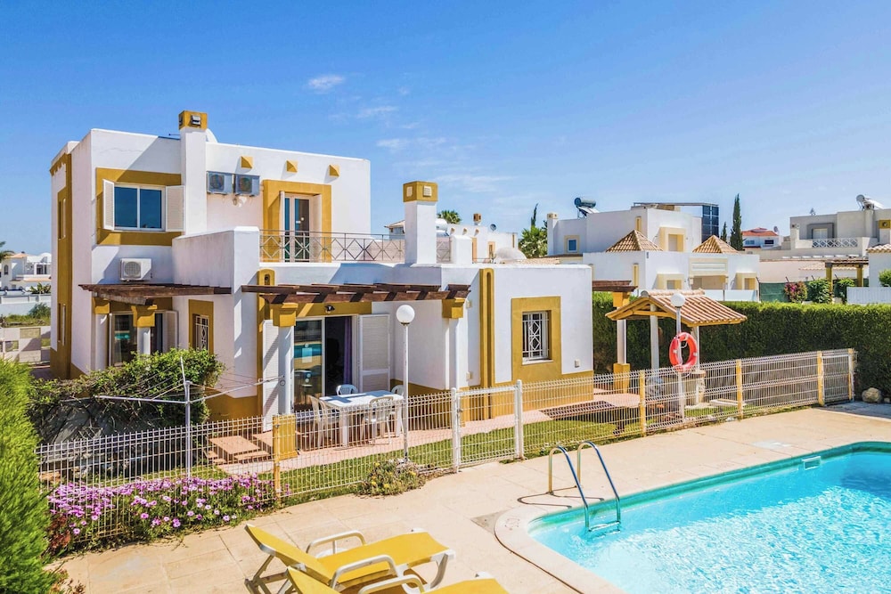 Villa Ninos