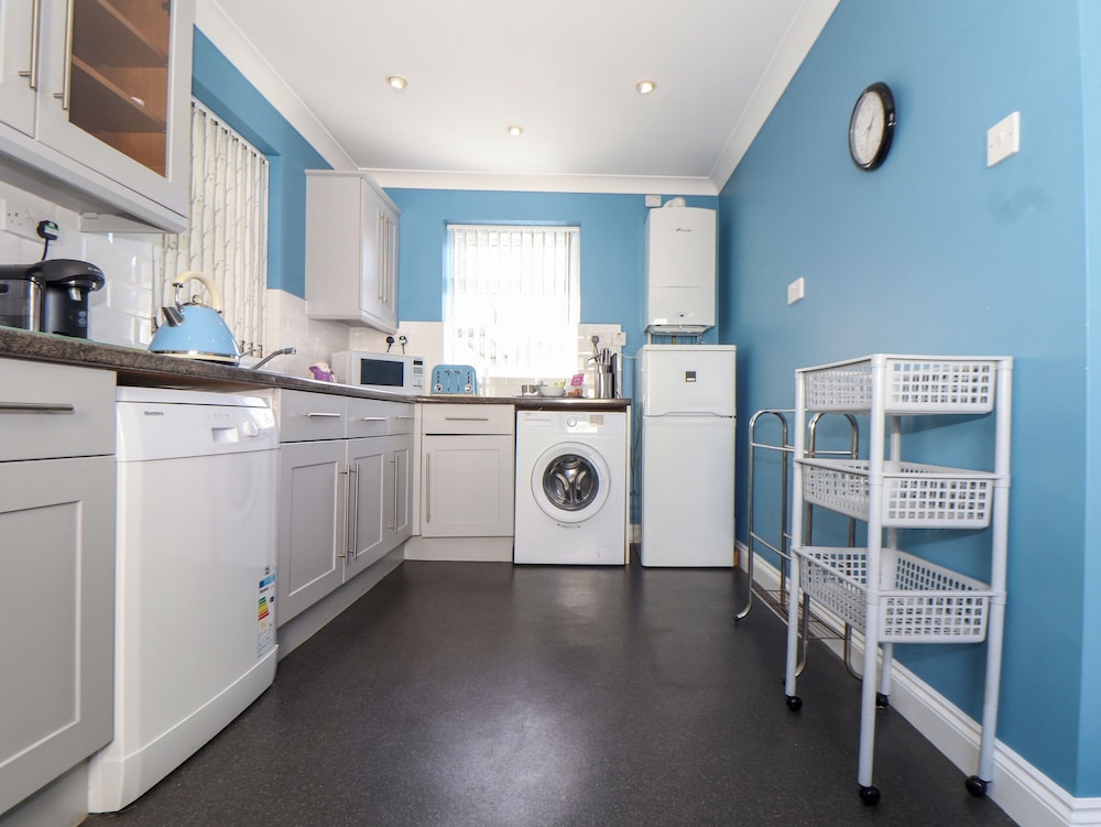 Flat 1 Niles Place