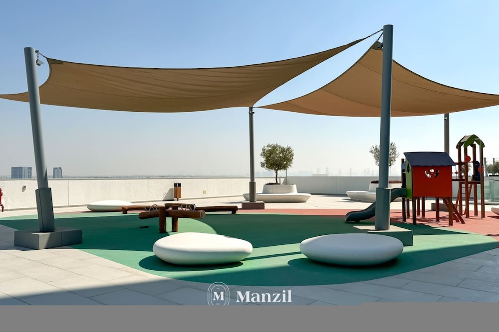 Manzil - 1BR District One Waterfront Living