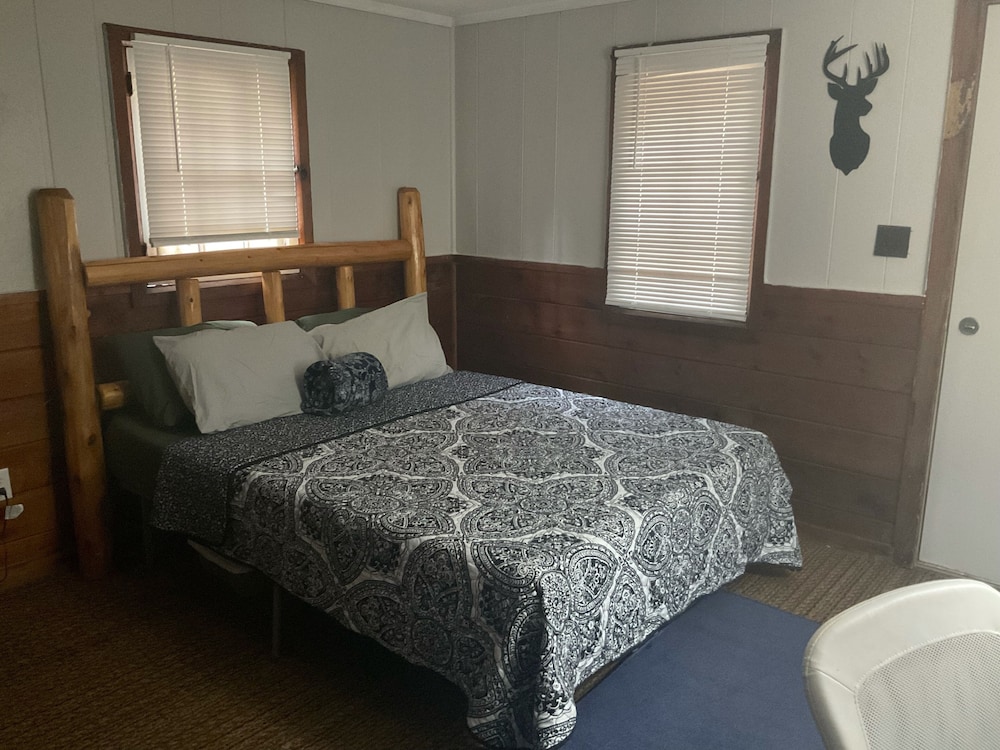 Fireside Village Cabins view 4