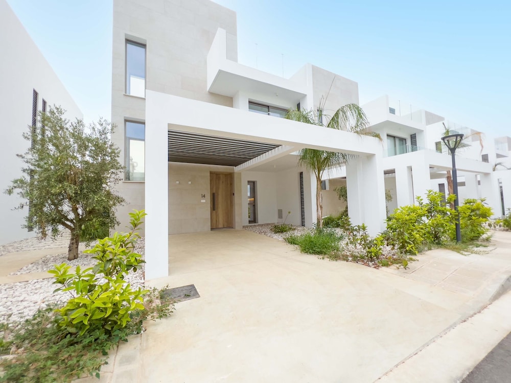 Azure Seaview - Amber Villa