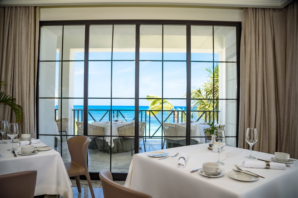 Jamaica Vacations - The Beach Villas at Excellence Oyster Bay - Adults Only All Inclusive - Property Image 5