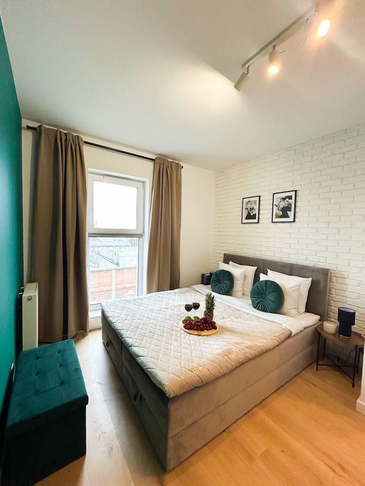 Lumina modern 3-rooms family apart