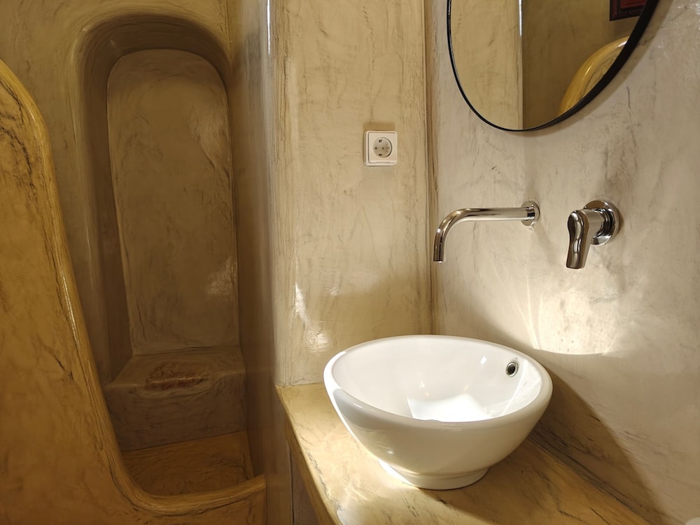 Dreamer s Secret Villa II