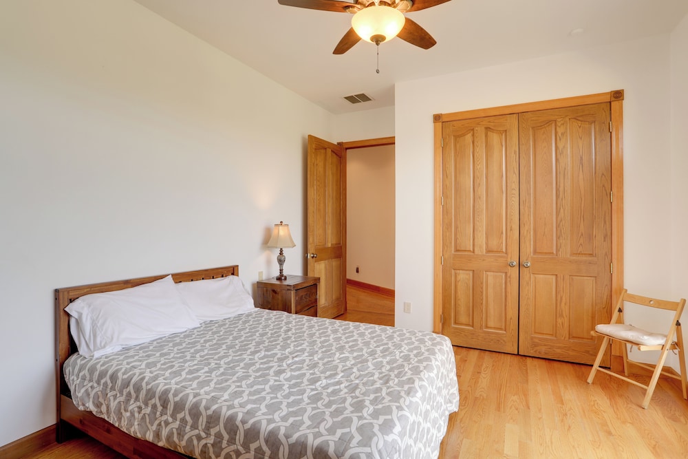 366 Shared Acres, Lake Access: Ozark Getaway!