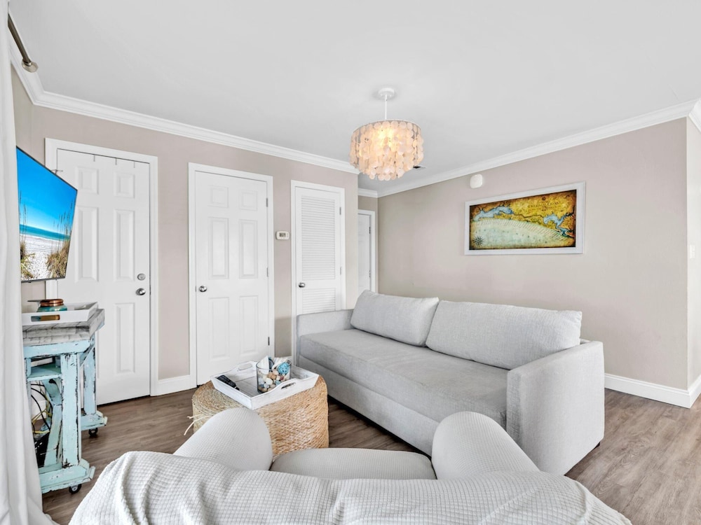Beachside Villas 214