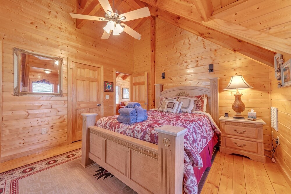 Brand New To Vrbo - Cabin- Mirror Lake Access-riverbend At Lake Lure 2 Bedroom Cabin by Sunscape Property Management view 4