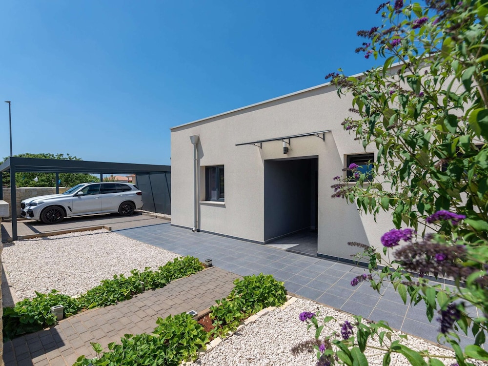 Modern Villa With Pool, Covered Terrace and sea View view 4