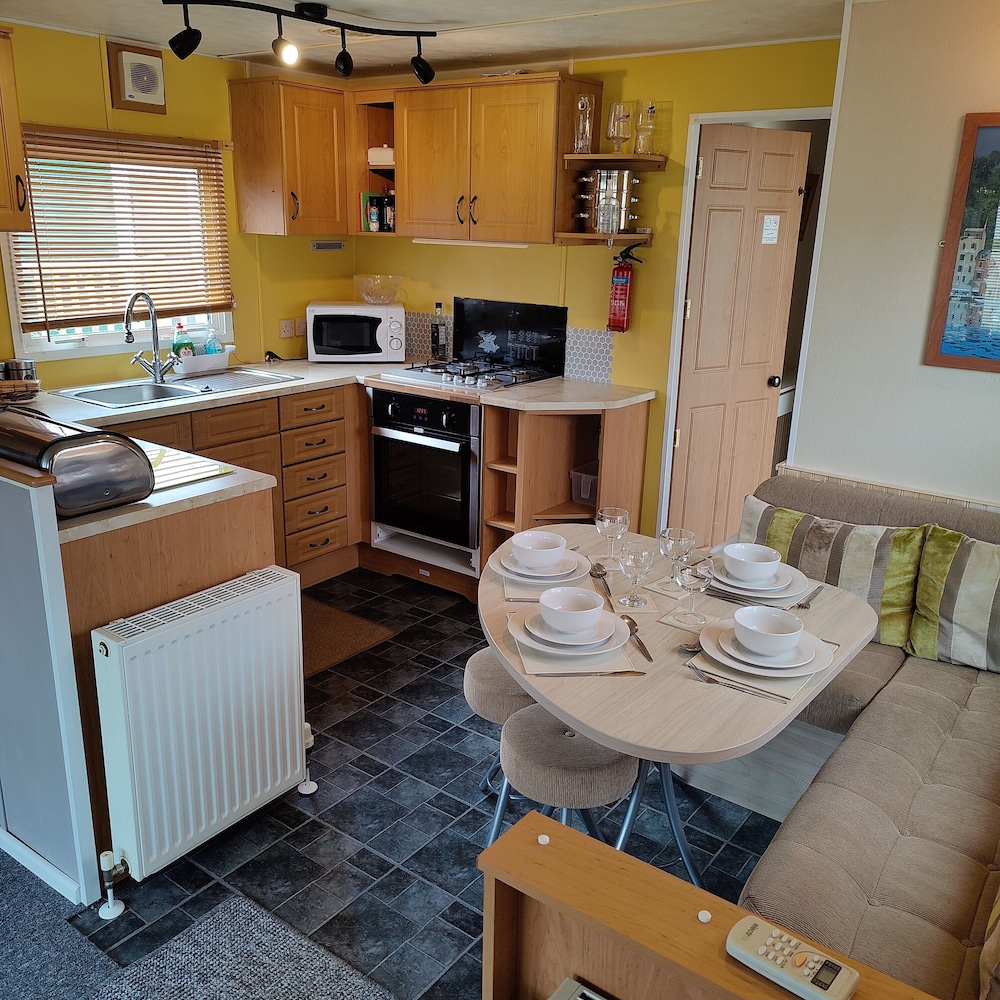 2-bed Caravan at Billing Aquadrome Northampton view 5
