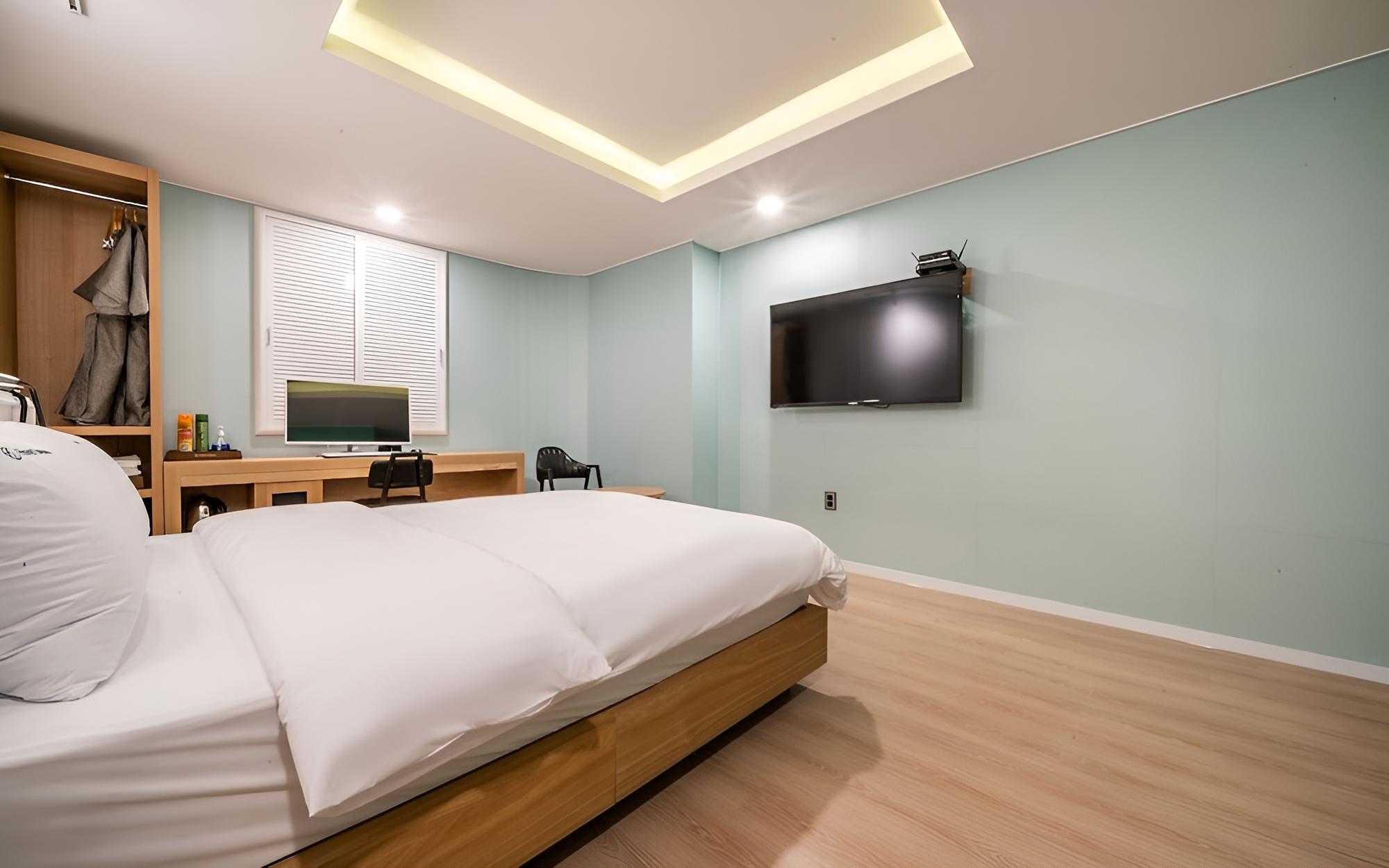 Goyang Hotel Chelsea view 2