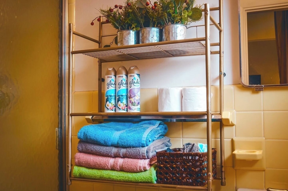 Cozy Studio in Hollywood, FL - Pet Friendly & Parking