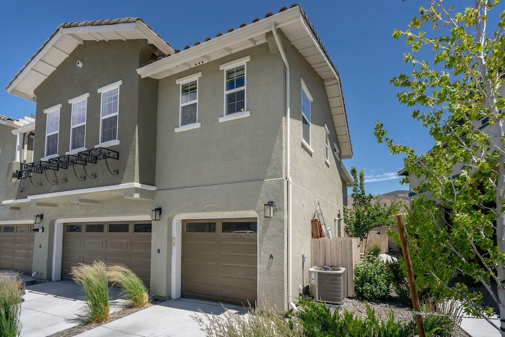 Reno Vacations - Marketing in Reno With 2 Bedrooms and 2 Bathrooms - Property Image 9