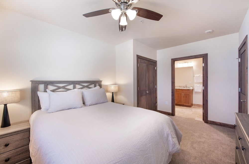 Winter Park CO Condos - Zephyr Mountain Lodge
