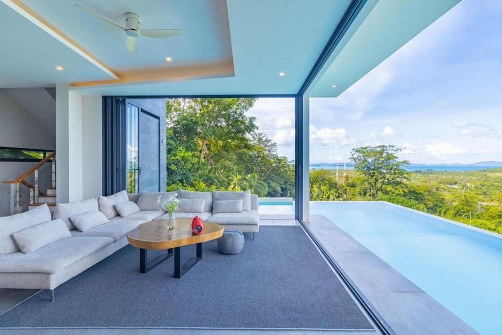 Yamu Hills Panoramic Ocean View 6 Bed Luxury Vila