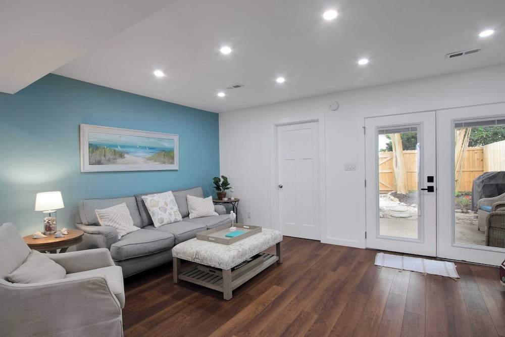 Shem Creek Retreat by Avantstay 10 Mins to Downtown Charleston Yard + Patio