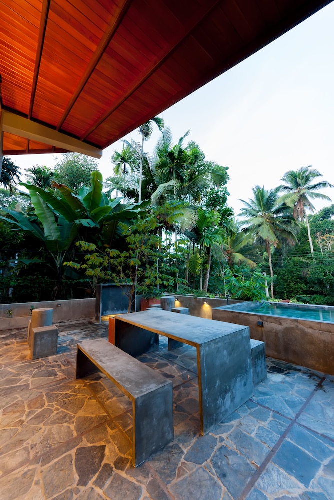 Nisala Villa