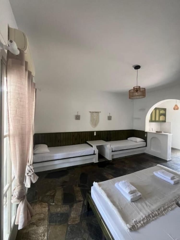 Casa Paros