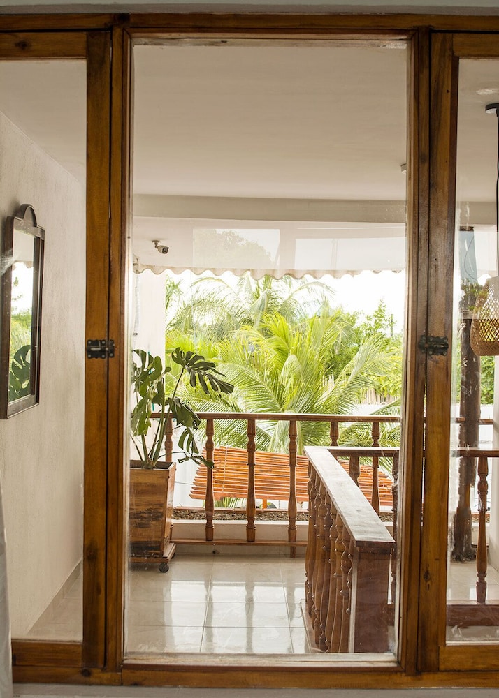 CASA DE PLAYA FRENTE AL MAR CON JACUZZI