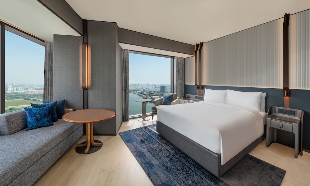 Hilton Saigon 12
