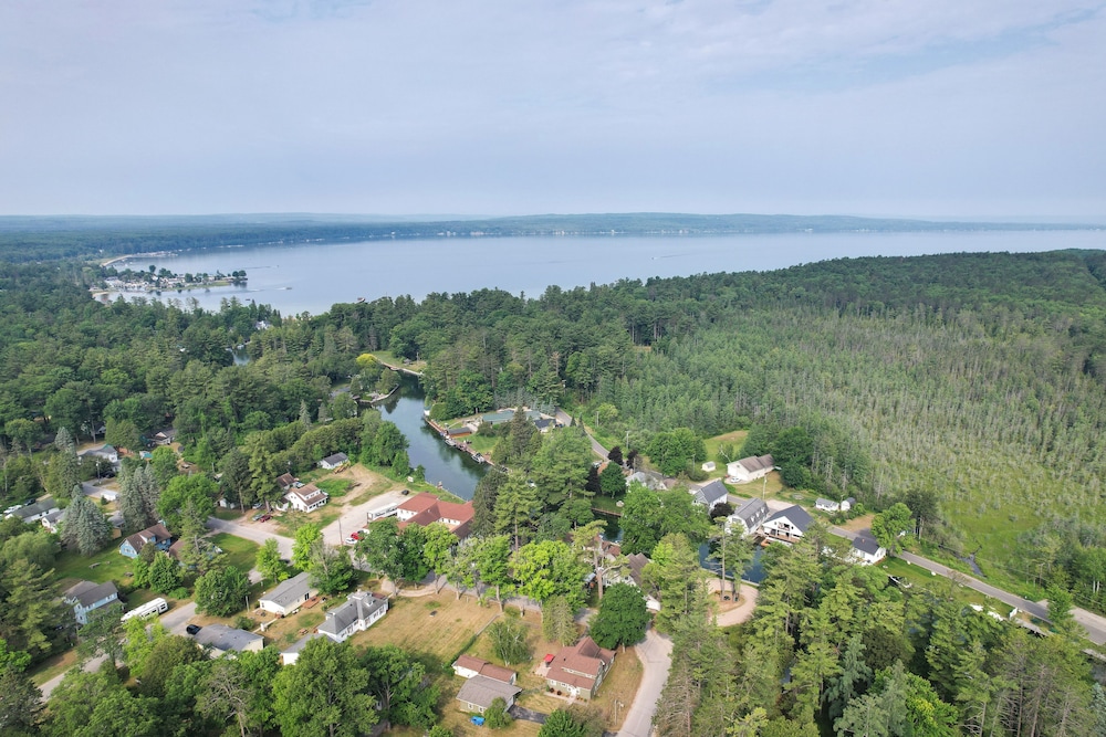 Indian River Home: Outdoor Space & Steps to River! view 2
