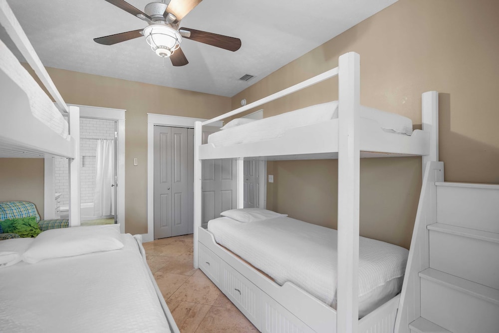 30A Beach House w/ Private Pool, Fire Pit, BBQ & Golf Cart to Rosemary Beach