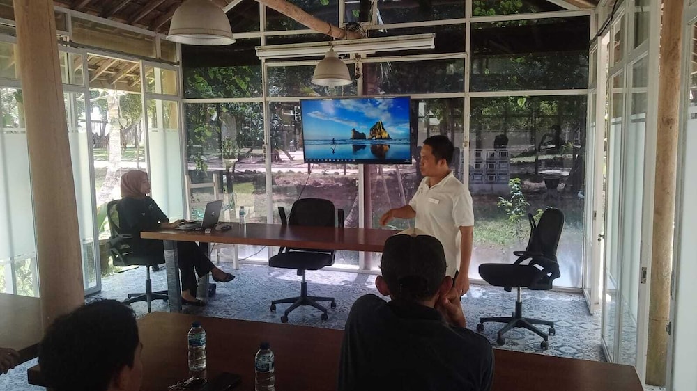 meeting & event spaces