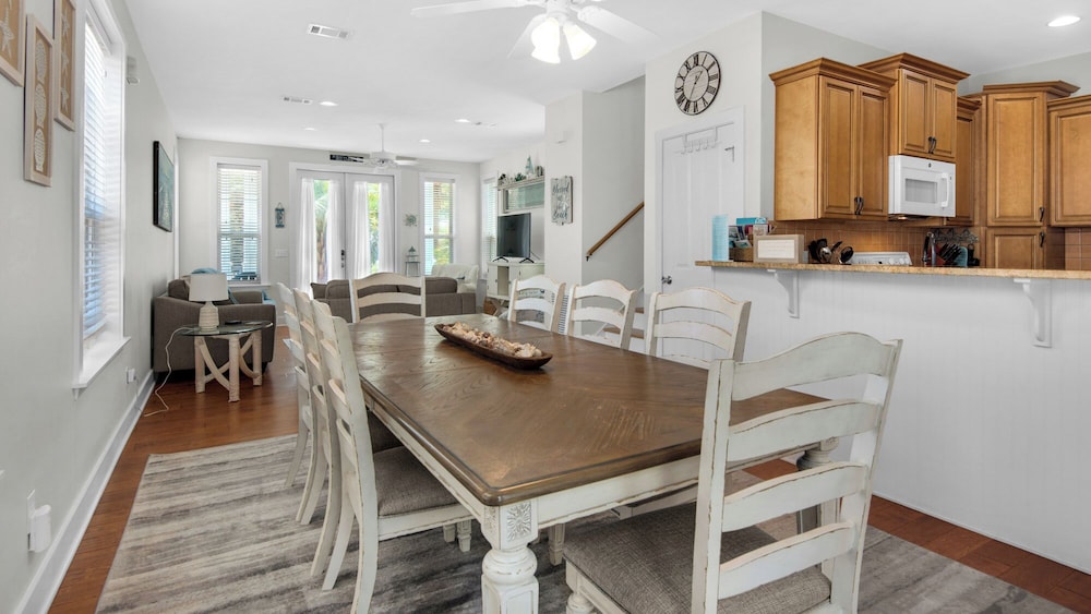 3BR Home in Seagrove Beach + Free Tickets: Bikes, Dolphin Cruise & More!